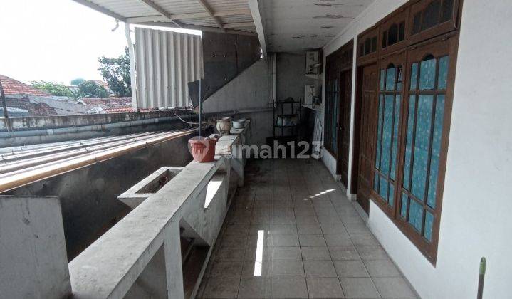 Rumah 2 Lantai Bagus SHM di Darmo Indah Sari, Surabaya 2