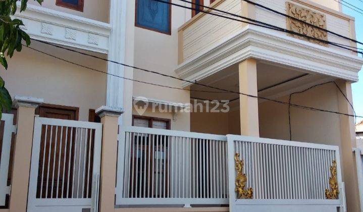 Rumah 2 Lantai Bagus SHM di Manukan Loka,SBY 1