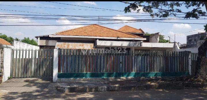 Rumah Bagus SHM di Jln Sam Ratulangi, Surabaya 1