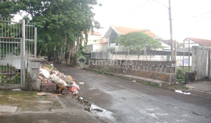 Rumah Bagus SHM di Jln Sam Ratulangi, Surabaya 2