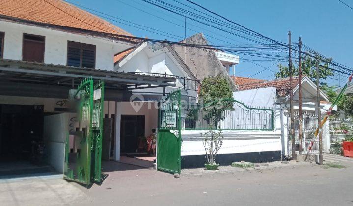 Rumah 2 Lantai Bagus SHM di Ketintang Madya, Surabaya 1