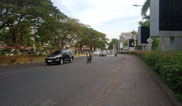 Rumah 2 Lantai Bagus SHM di Jln Jaksa Agung Suprapto, Surabaya 2