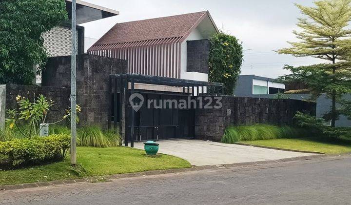 Dijual Rumah Mewah di Villa Puncak Tidar 1