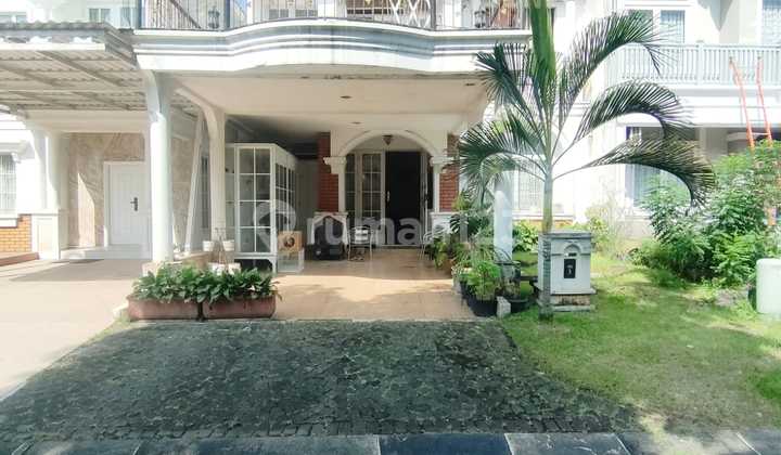 For Sale Quick House in the Leading Cluster of Kota Wisata 2