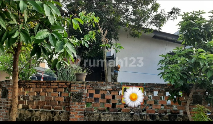 For Sale Quick Corner House in Limus Pratama Regency 2