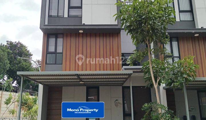 Dijual Rumah 3 Lantai Posisi Hoek Di Kota Wisata Cibubur  1