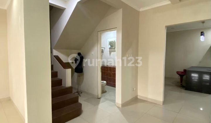 Dijual Cepat Rumah Di Kota Wisata 2