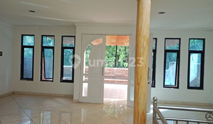 Quick Sale Ready-to-Live-in House in the Foremost Cluster of Kota Wisata 2