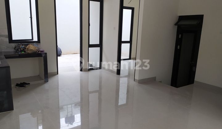 Dijual Rumah Di Citra Grand Cbd 2