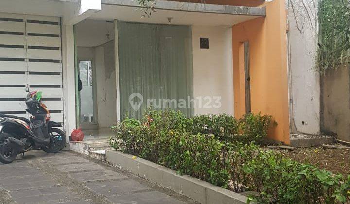 Disewakan Rumah Posisi Hoek Di Citra Grand 2