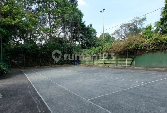 Rumah Luas Asri Ada Lapangan Tenis Sayap Dago 2