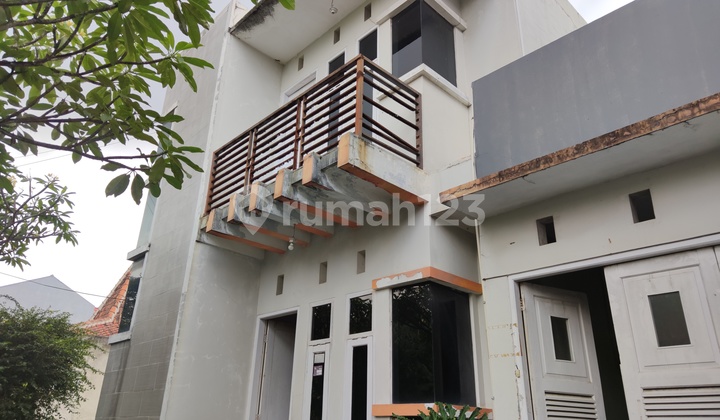 COMFORTABLE, QUIET, COOL HOUSE IN CIWARUGA, GEGERKALONG WING 1