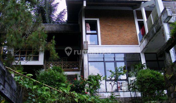 Rumah Villa Ciburial Dago View Bandung Citylights di Malam Hari 1