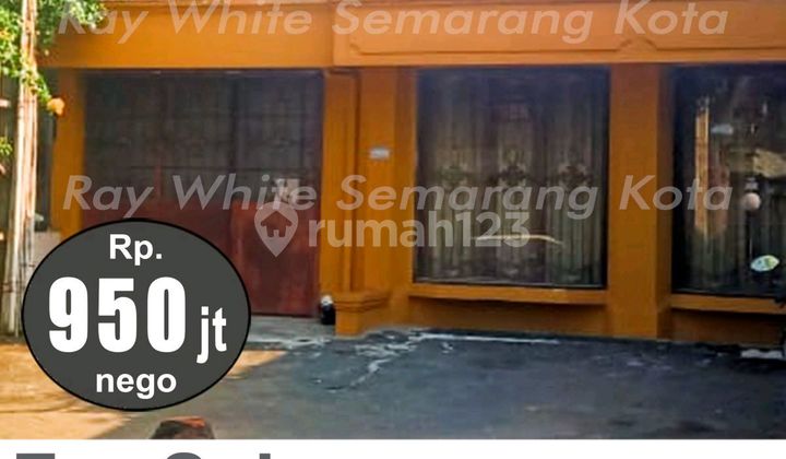 Selling House in Manyaran Semarang, By the Main Road, Suitable for Business 1