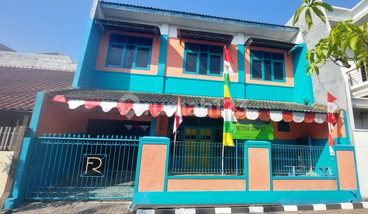 Sell 2-Story House in East Semarang Cheap 1