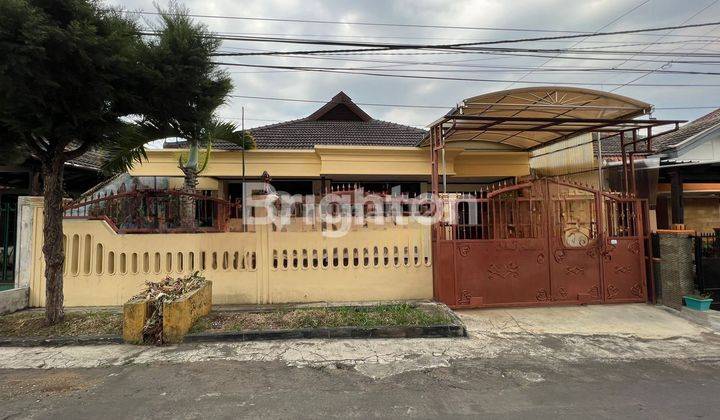 Rumah Siap Huni Full Furnished  Dengan Kayu Jati Bojonegoro Tidar 1