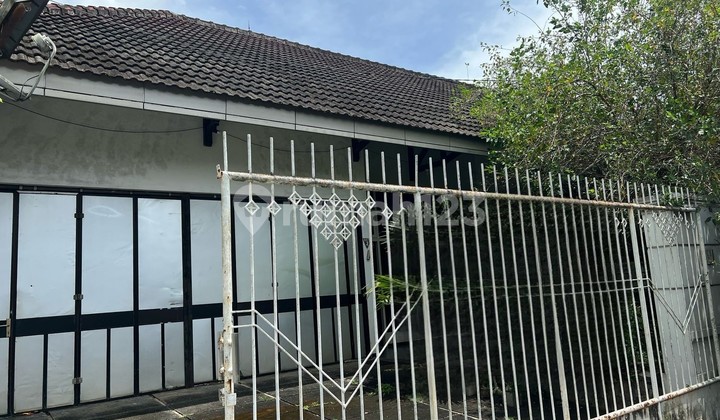 Rumah Klasik Super Luas Di Tidar Atas 3 K. Tidur