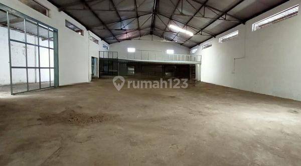 Gudang Dan Kantor Siap Usaha Siap Pakai Area Janti 2
