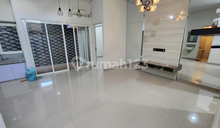 Rumah Sewa Austin Ville Semi Furnished Siap Masuk 2