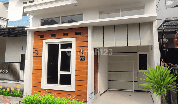 Rumah Baru Mewah Murah di Pusat Wisata Batu Malang 1