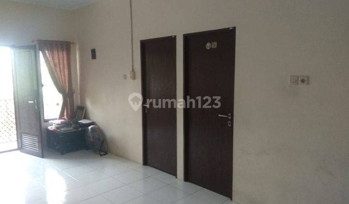 Dijual Rumah Strategis Dan Full Funished di Jl. Angsana 2