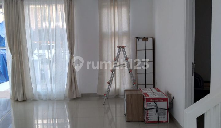 For Rent 2-Story House in Golf Lake Semi Furnished