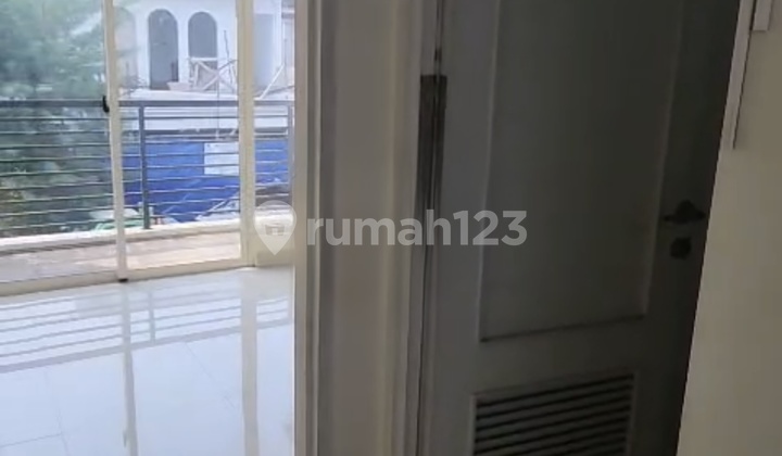 Disewakan Rumah 2 Lantai Di Golf Lake Cengkareng Disewakan Rumah 2 Lantai Di Golf Lake Cengkareng