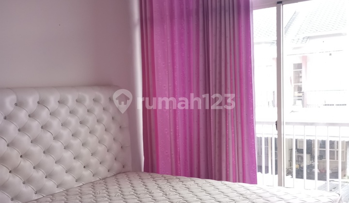 Disewakan Rumah Semi Furnish Di Golf Lake Cengkareng