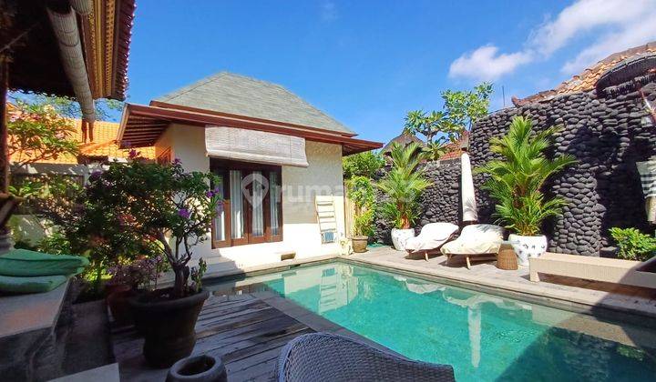 Modern Balinese style villa at Beachside of Sanur. 2