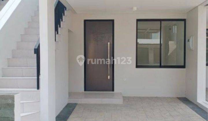 Rumah Golf Island 3 Lantai Cluster Piano 4BR Uk.5x15 2