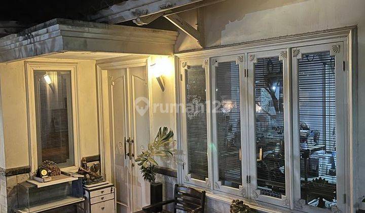 Cafe Bentuk Rumah Dengan Paviliun Dan Taman Ruang Banyak 1