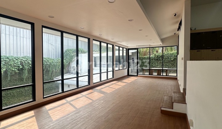 Di Jual Rumah Kantor Di Kawasan Elit Dan Asri Permata Hijau Jakarta Selatan SHM 2