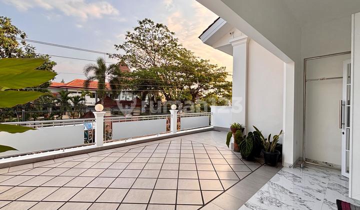 Turun Harga!! Rumah Mewah Dan Mewah Serta Tempat Usaha/ Ruko Di Banyumanik. 2