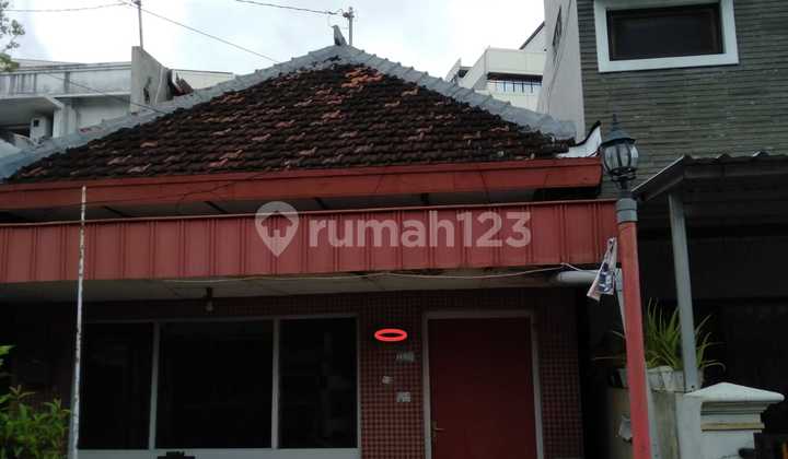 Jual rumah 205m2 dekat Paragon Mall Semarang. Cocok dibuat kost2an. 1
