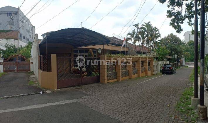 Jual Rumah Strategis Dekat Akpol. Lingkungan Orang Kaya.view Kota Semarang. 1