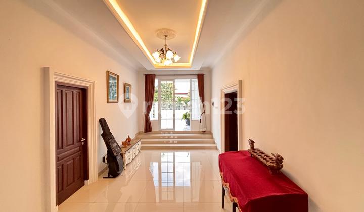 Rumah Mewah 2Lt + Tempat Usaha Lokasi Sgt Komersial di Banyumanik,Dekat Tembalang 1