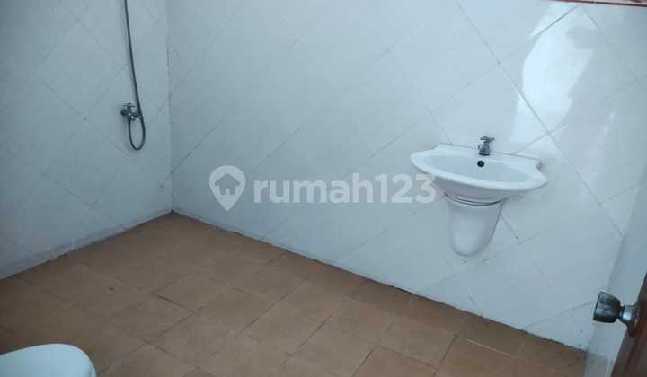 Strategic 2-Story House Around Durian Street, Banyumanik. 2