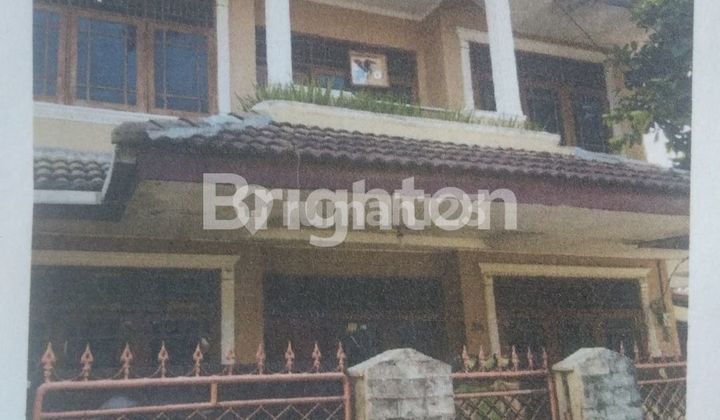 Rumah 2 tingkat di jual di daerah Bekasi . Rumah 2 tingkat di jual di daerah Bekasi .