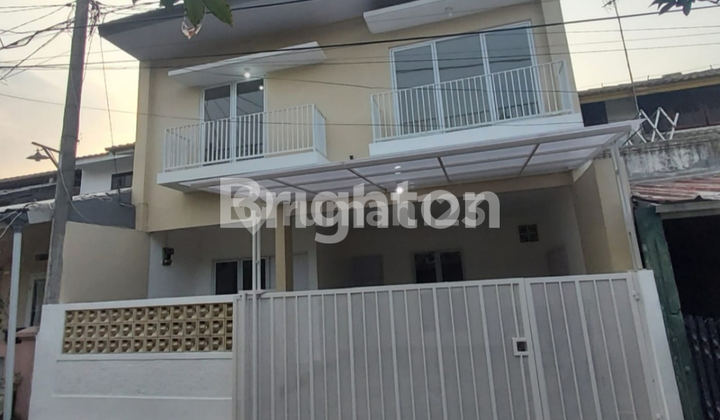 Rumah 2 Lantai Terawat Siap Huni Di Graha Prima Depok  1