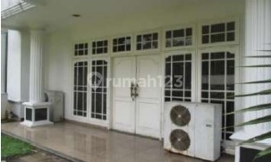 Rumah Mewah 2 Lantai Terawat Siap Huni Lokasi Elite Di Pondok Indah 2