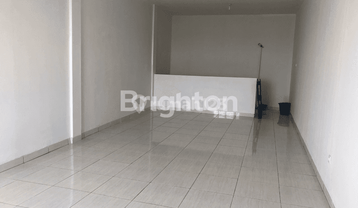 Ruko 3 Lantai Kawasan Bisnis Strategis Jl. Raya Kodau, 20 Menit Ke Tol Jatiwarna 2