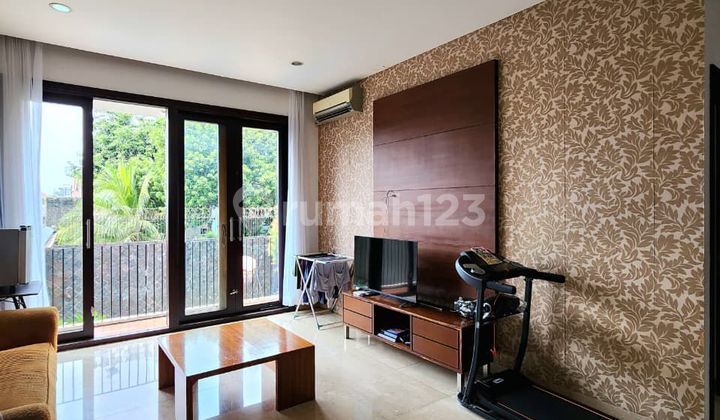 Rumah dijual cepat dekat area senayan permata hijau simprug 2