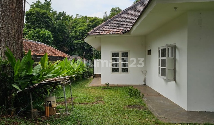 Rumah Mewah di Area Senopati Dekat Senayan Kebyoran Baru