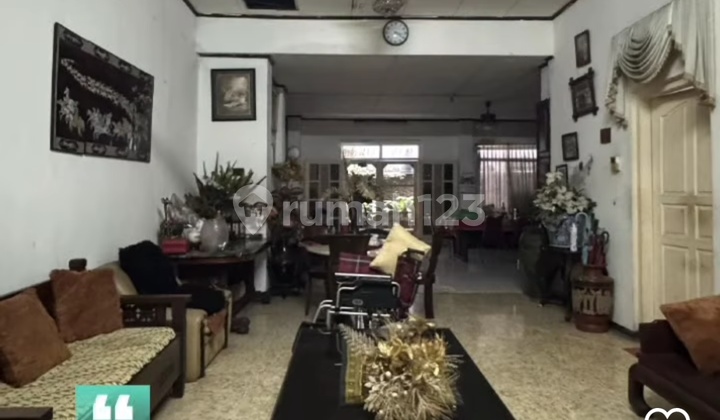 House for quick sale in Senopati area near Senayan Kebayoran Baru 2