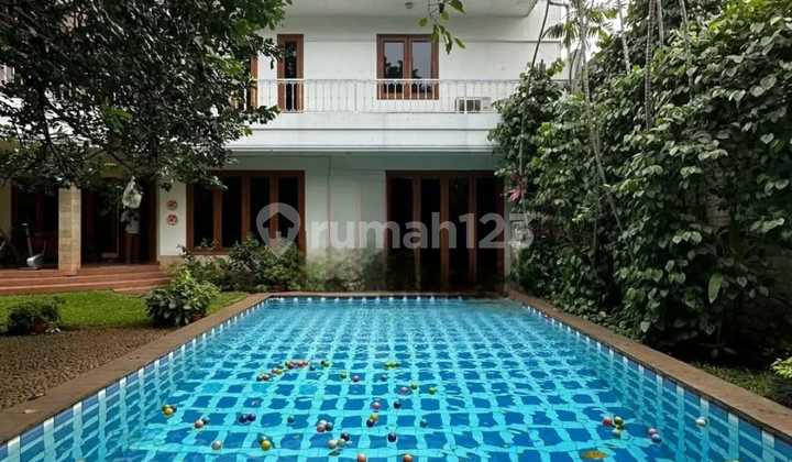 Luxury House for Quick Sale in Kemang Area Near Cipete Cilandak