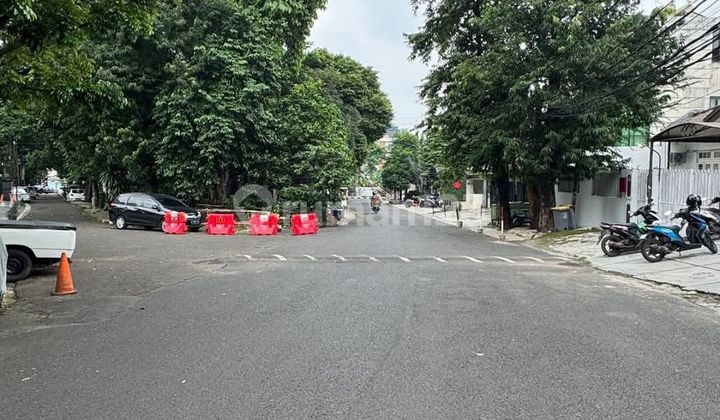 Rumah dijual cepat Hitungan tanah dikawasan senopati  senayan