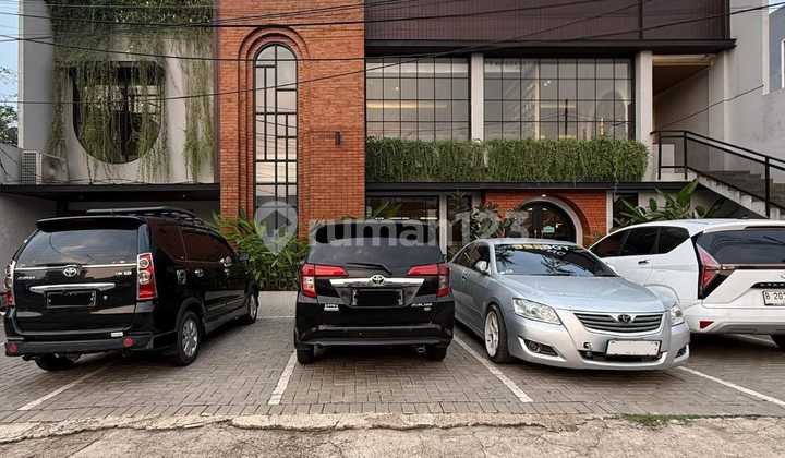 Dijual cepat harga njop cocok untuk kantor kebayoran baru cipete