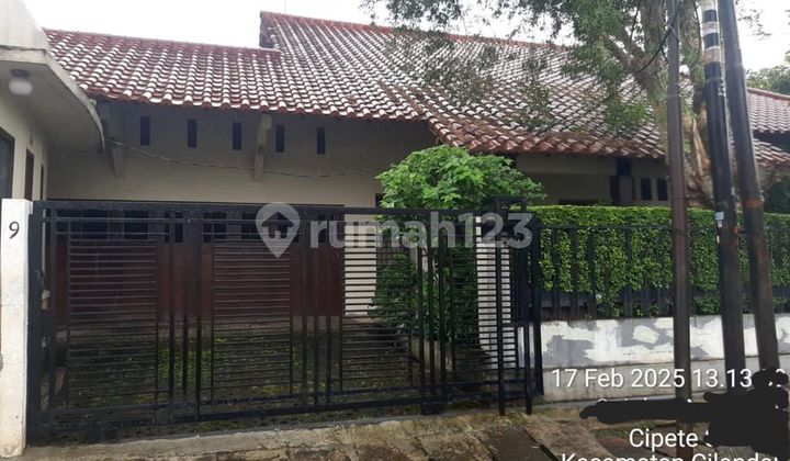 House in the Cipete complex near Pondok Indah, Kemang, Cilandak