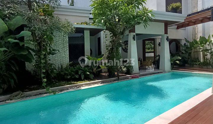 Rumah Bergaya Bali Dekat Ampera Cilandak Kemang 1