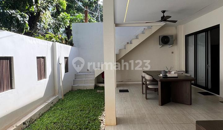 rumah dikawasan elit dekat senayan kebayoran baru senopati
